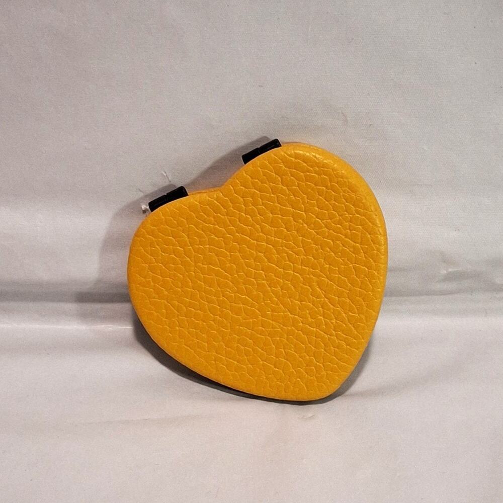 Heart‑Shaped Yellow Faux Leather Travel Compact Mirror – Unbranded